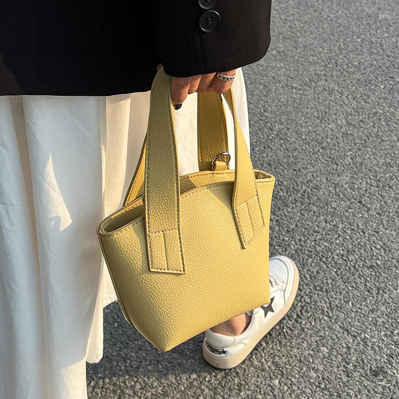 Evening Bags Preppy Style Premium Texture Niche Design Women's Bag Summer -selling Messenger Mini Handbag Bucket, Green
Evening Bags Preppy Style Premium Texture Niche Design Women's Bag Summer -selling Messenger Mini Handbag Bucket, Green