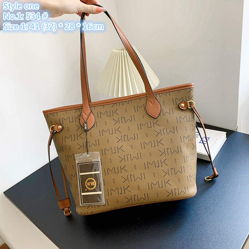 Wholesale factory womens shoulder bags 2 styles simple and versatile retro printed tote bag fashion letters women handbags elegant contrast leather handbag
Wholesale factory womens shoulder bags 2 styles simple and versatile retro printed tote bag fashion letters women handbags elegant contrast leather handbag