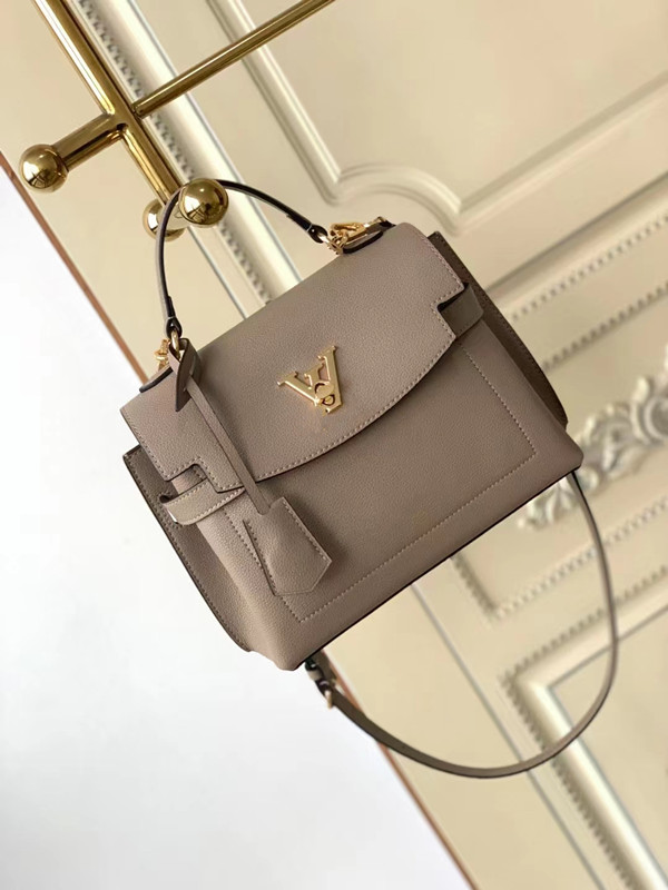 Classic Genuine Leather Women Shopping Bags Purse Tote Fashion ShoulderBags Flower Checkers Grid Serial Number---AAAAA001, Black
Classic Genuine Leather Women Shopping Bags Purse Tote Fashion ShoulderBags Flower Checkers Grid Serial Number---AAAAA001, Black