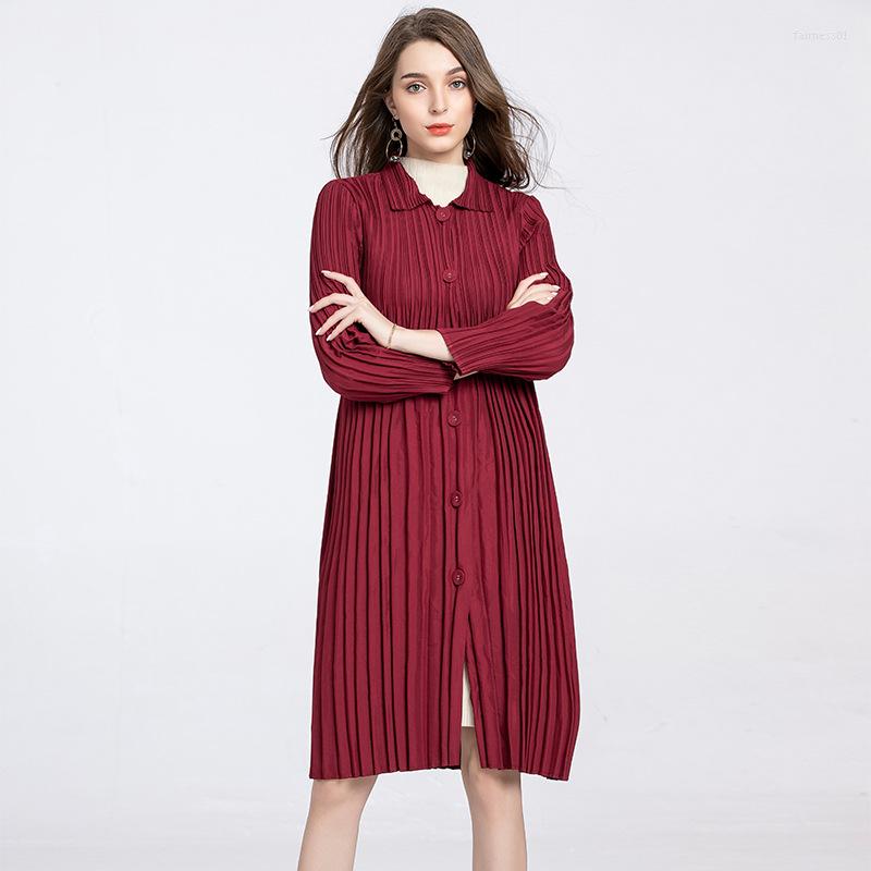 Women's Trench Coats Buckle Pocket Fold Static Color Long Coat Loose Button Cardigan Miyake Pleats, Black
Women's Trench Coats Buckle Pocket Fold Static Color Long Coat Loose Button Cardigan Miyake Pleats, Black