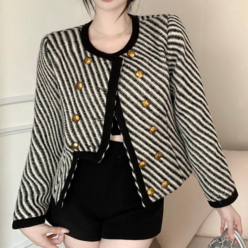 Women's Jackets Beautiful Striped Decorative Button Design Round Neck Women'S Autumn Comfortable Long-Sleeved Fashion Cardigan Short, Stripe
Women's Jackets Beautiful Striped Decorative Button Design Round Neck Women'S Autumn Comfortable Long-Sleeved Fashion Cardigan Short, Stripe