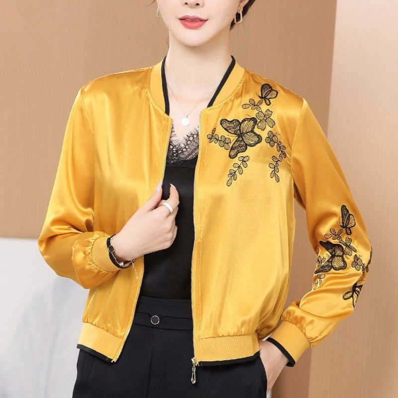 Women's Jackets Simulation Silk Satin Thin Short Jacket Women Top Sun Protection Clothing Large Size Long-sleeved Spring Autumn 2022 Outer Shirt T221008, White
Women's Jackets Simulation Silk Satin Thin Short Jacket Women Top Sun Protection Clothing Large Size Long-sleeved Spring Autumn 2022 Outer Shirt T221008, White