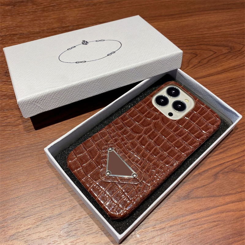 Designer Crocodile Pattern Phone Case For IPhone Cases 14 13 12 11 Pro Promax Plus Xs Xr 8p Leather Mobile Shell, Brown no box
Designer Crocodile Pattern Phone Case For IPhone Cases 14 13 12 11 Pro Promax Plus Xs Xr 8p Leather Mobile Shell, Brown no box