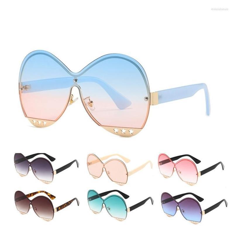 Sunglasses Wholesale Arrivals Quality Oversized Hollow Out 6 Star Big Gradient Oval Round HD PC Lens Shades Sun Glasses
Sunglasses Wholesale Arrivals Quality Oversized Hollow Out 6 Star Big Gradient Oval Round HD PC Lens Shades Sun Glasses