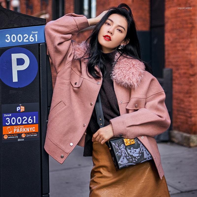 Women' Fur Winter Women High Quality Real Lambswool OverCoats Luxury Short Casual Thick Warm Plus Size Female Cloth 2022 Pink Free Ship
Women' Fur Winter Women High Quality Real Lambswool OverCoats Luxury Short Casual Thick Warm Plus Size Female Cloth 2022 Pink Free Ship