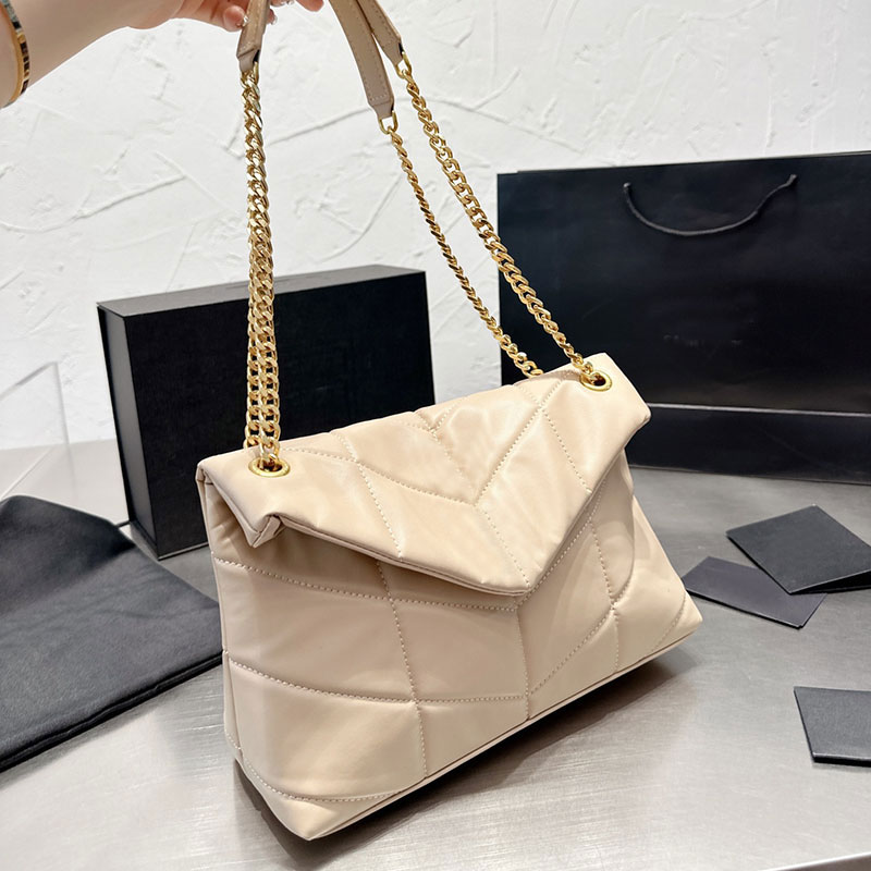 Quilted sheepskin handbags Underarm Hobo bag Chains Shoulder Women Cross Body Envelope bags INS Genuine leather Handbag purse Super soft Fashion letters, Box
Quilted sheepskin handbags Underarm Hobo bag Chains Shoulder Women Cross Body Envelope bags INS Genuine leather Handbag purse Super soft Fashion letters, Box