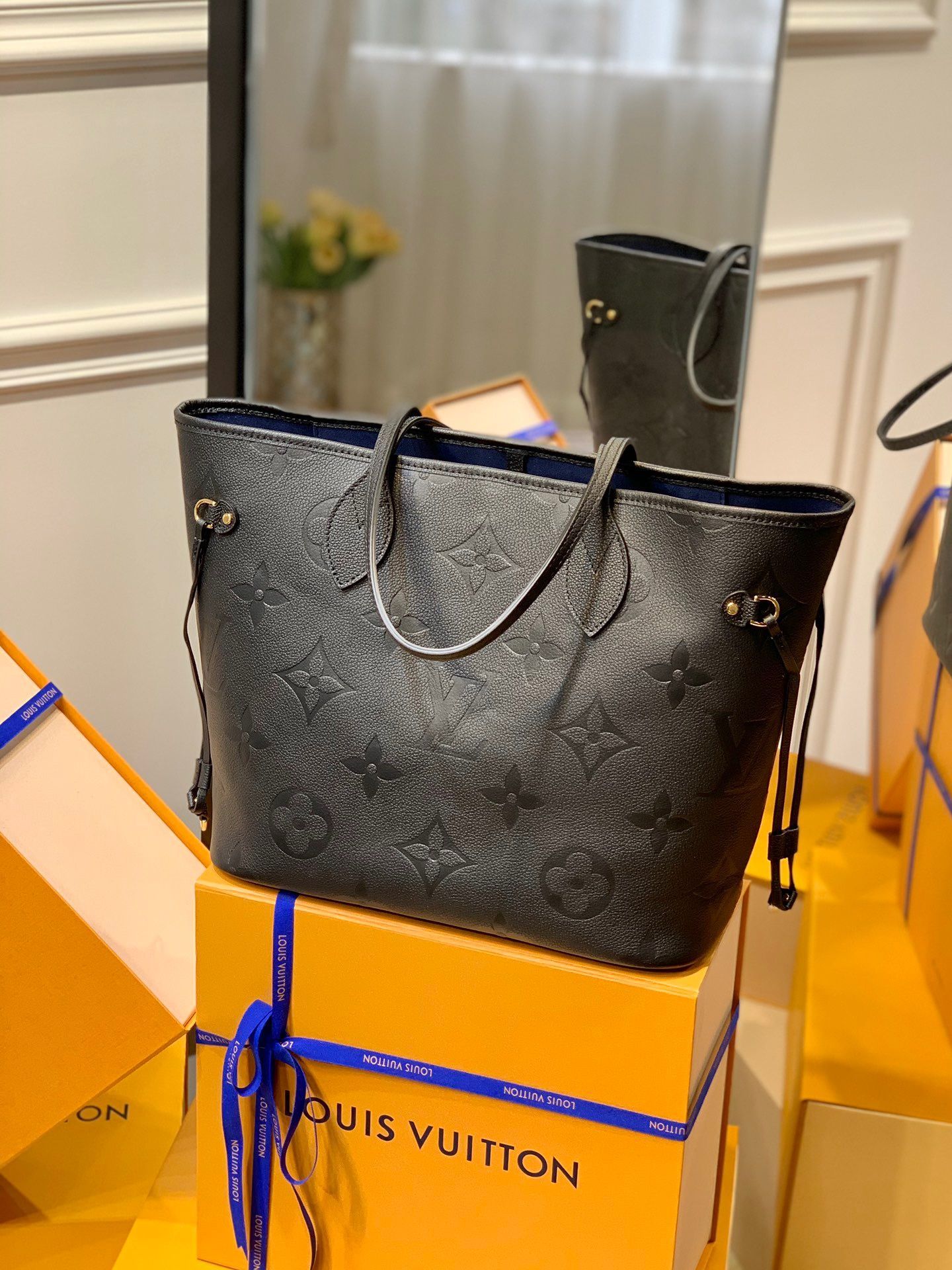2pcs women handbags ladies designer composite bags lady clutch bag shoulder tote female purse wallet handbag Louis Vuitton LV
2pcs women handbags ladies designer composite bags lady clutch bag shoulder tote female purse wallet handbag Louis Vuitton LV