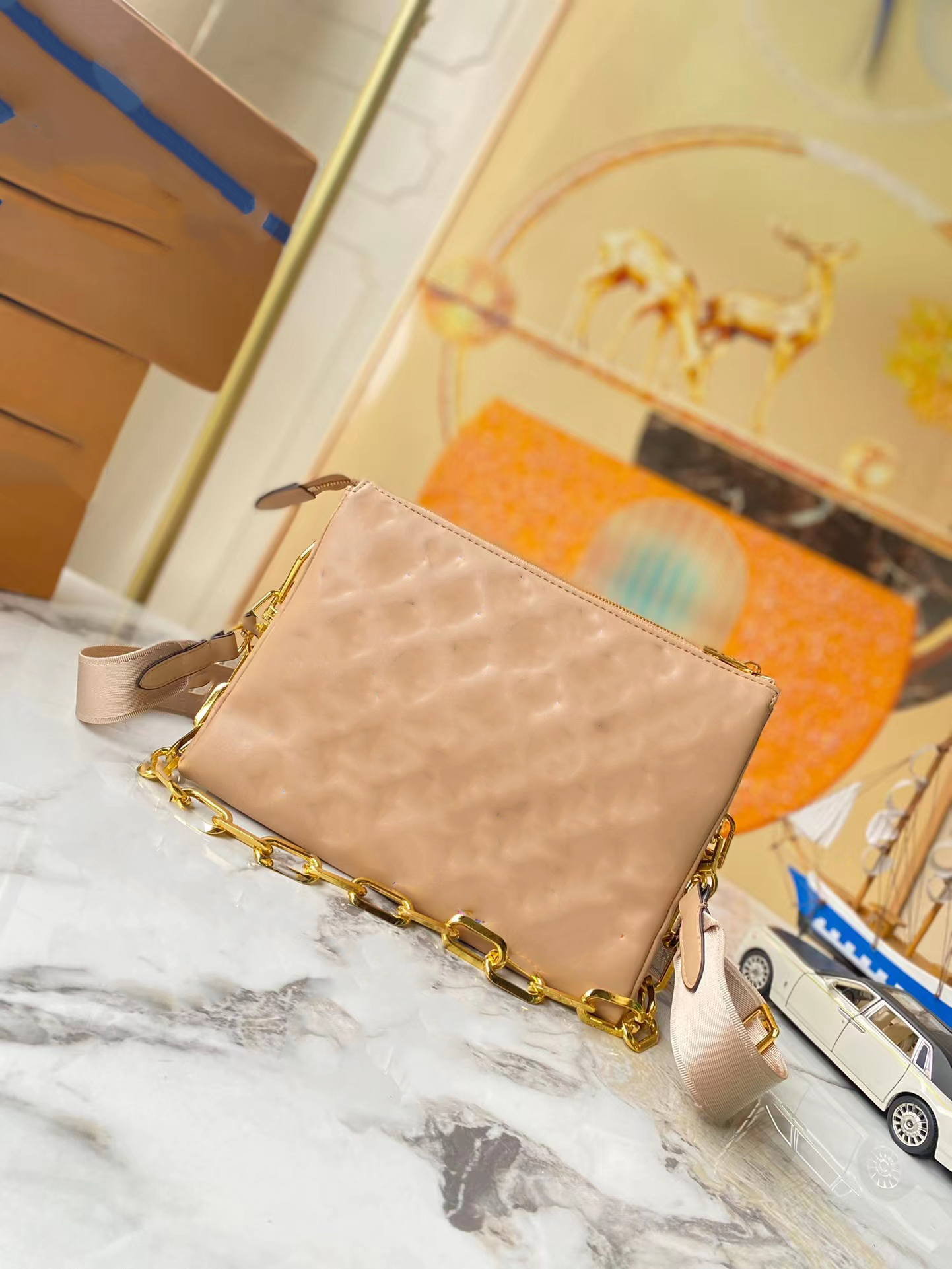 NEW dust bag Designer Bags Handbag Purses Woman Fashion Clutch Purse Chain Womens designing Crossbody Shoulder Bag #88889999, Black
NEW dust bag Designer Bags Handbag Purses Woman Fashion Clutch Purse Chain Womens designing Crossbody Shoulder Bag #88889999, Black
