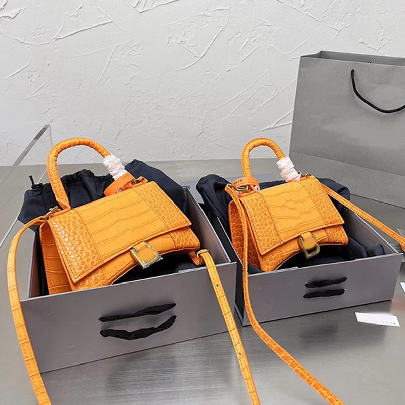 designer bag Luxury Genuine leather Classic womens tote Handle crossbody Bags Evening ladies shoulder bags crocodile pattern handbag shopping wallet
designer bag Luxury Genuine leather Classic womens tote Handle crossbody Bags Evening ladies shoulder bags crocodile pattern handbag shopping wallet