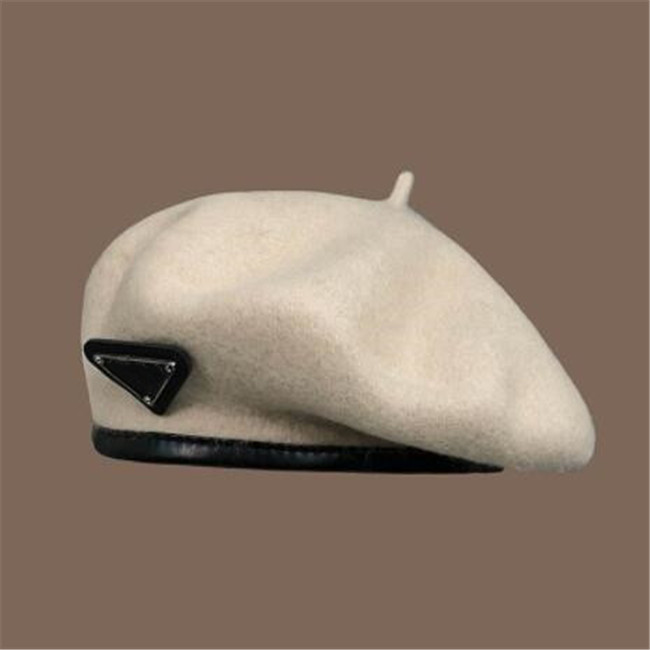 Womens Berets Designer Luxury Letter Tie-Dye Cashmere Hat Beret Cap Lady Outdoor Travel Warm Winter Windproof Vacation Bonnet Caps Fashion Accessories