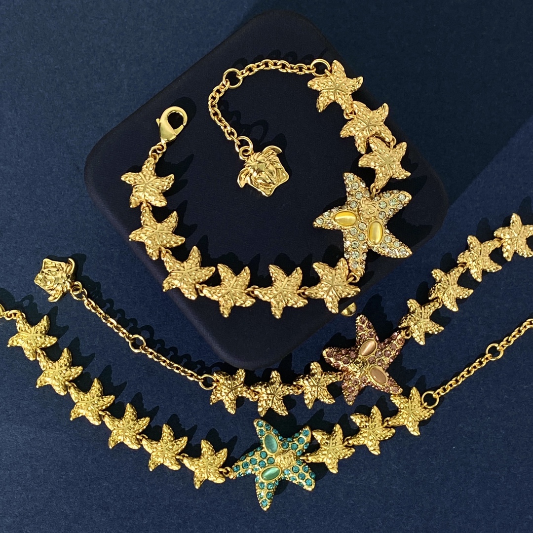 Fashion Designed Necklaces Bracelet Earring Starfish Pendant Sea Travel Holiday Style Banshee Medusa Head Portrait 18K Gold Plated Designer Jewelry 08