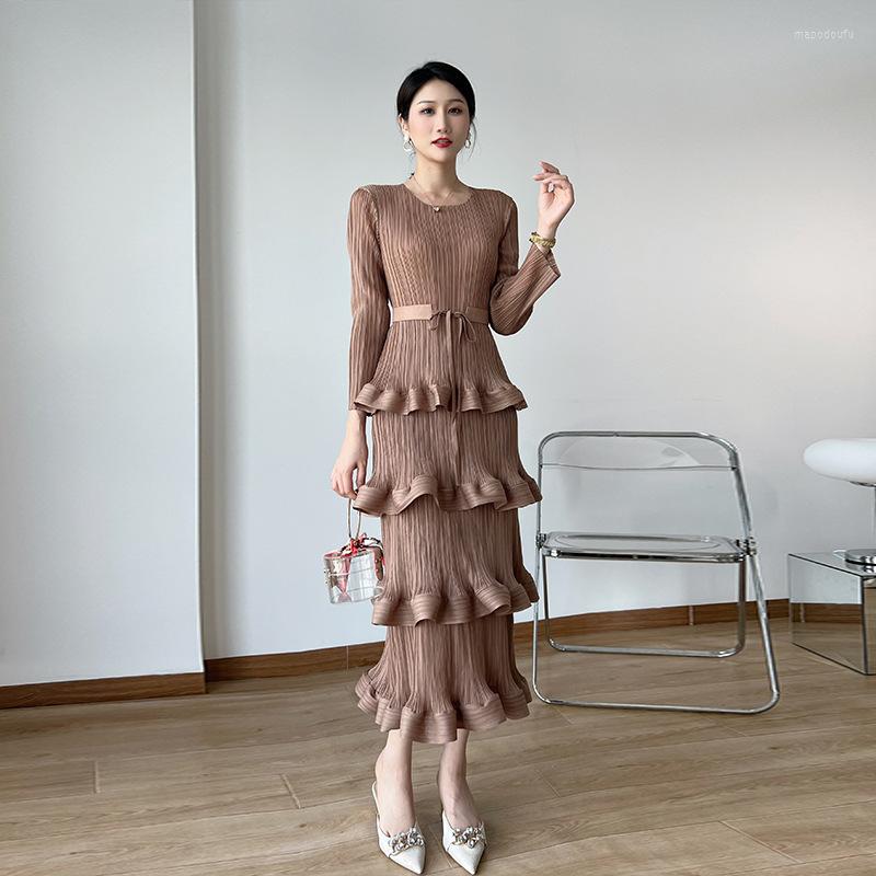 Casual Dresses SuperAen Fold Temperament Long Dress Solid Color Female With Belt Multilayer Ruffles Sleeve, Black
Casual Dresses SuperAen Fold Temperament Long Dress Solid Color Female With Belt Multilayer Ruffles Sleeve, Black