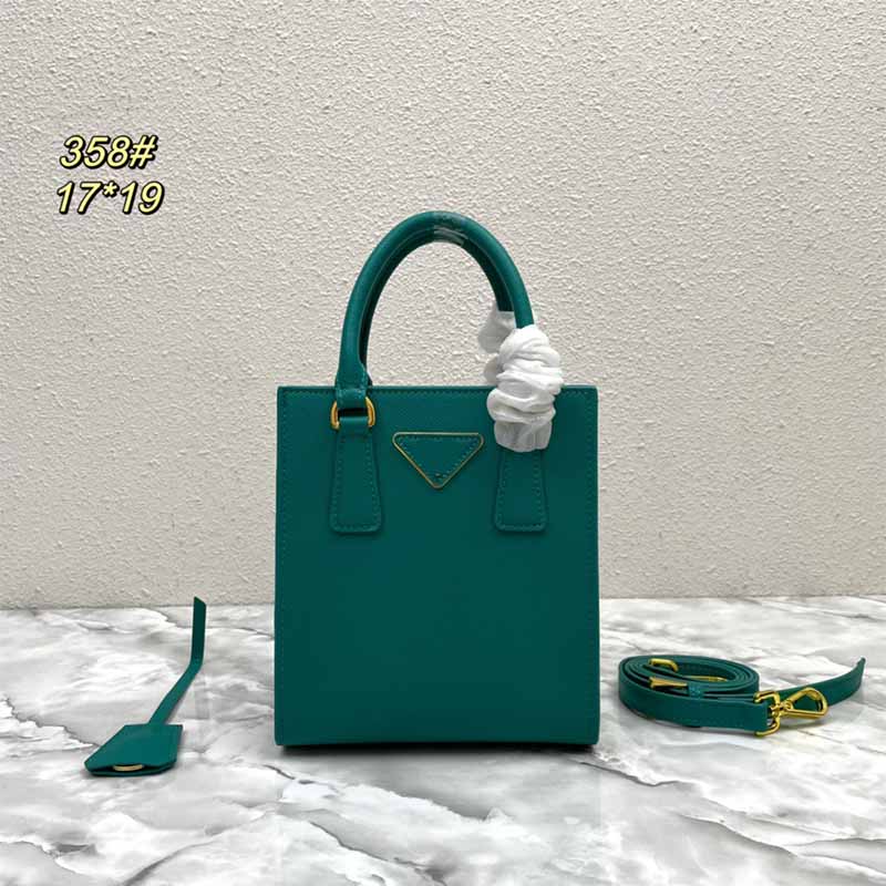 2022 Clutch Totes Bag Designer Crossbody Handbags Cosmetic Bags Designer women Leather shoulder bags fashion handbag presbyopic Cross Body dicky0750 package, Contact me
2022 Clutch Totes Bag Designer Crossbody Handbags Cosmetic Bags Designer women Leather shoulder bags fashion handbag presbyopic Cross Body dicky0750 package, Contact me