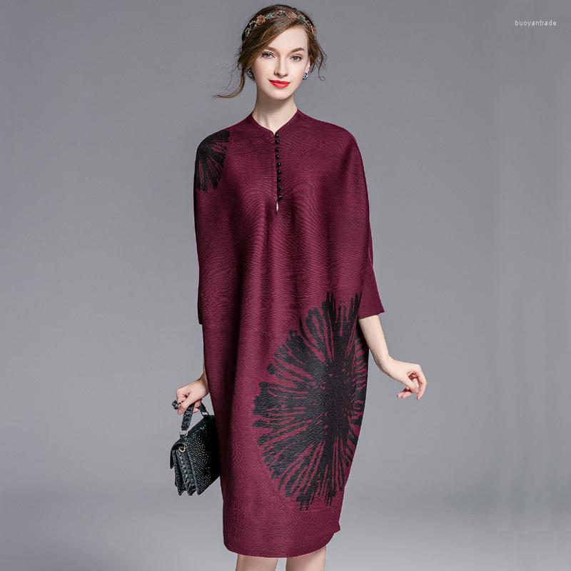Casual Dresses Woman Pleated Dress Floral Pattern Buckle Seven Sleeve Loose Waist Vintage Style Lady 2022 Summer Fashion Autumn ClothingCasu, Gray
Casual Dresses Woman Pleated Dress Floral Pattern Buckle Seven Sleeve Loose Waist Vintage Style Lady 2022 Summer Fashion Autumn ClothingCasu, Gray