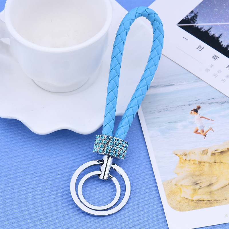 2022 Keychains Diamond encrusted leather rope flash drill creative car bag key chain fashionable birthday accessories hand painting metal fittings
2022 Keychains Diamond encrusted leather rope flash drill creative car bag key chain fashionable birthday accessories hand painting metal fittings
