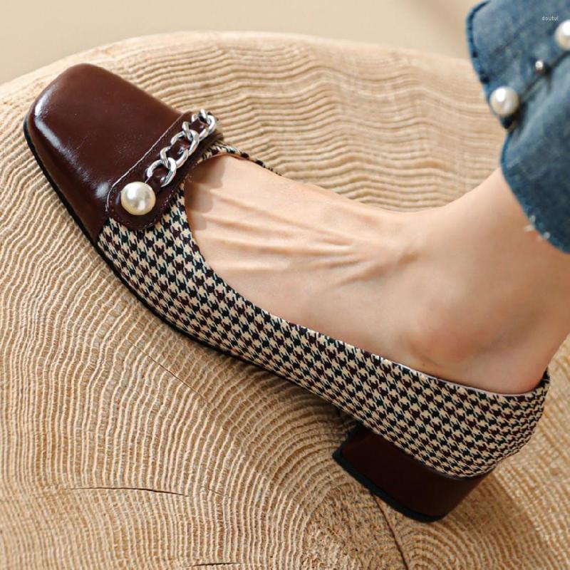 Dress Shoes Women's Genuine Leather Plaid Fabric Patchwork Square Toe Slip-on Pumps 3.5cm Low Heel Soft Comfortable French Retro Style, Beige
Dress Shoes Women's Genuine Leather Plaid Fabric Patchwork Square Toe Slip-on Pumps 3.5cm Low Heel Soft Comfortable French Retro Style, Beige
