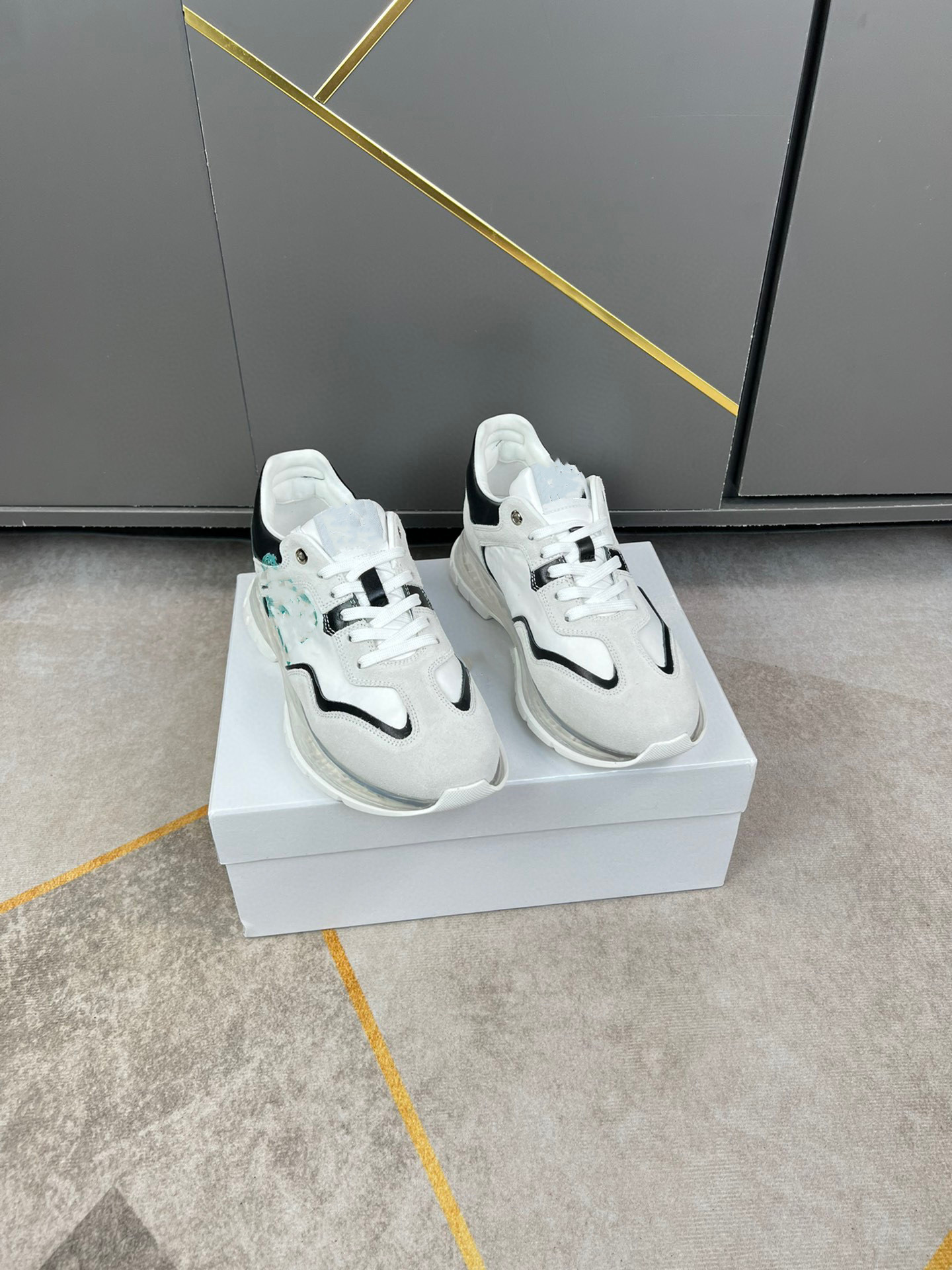 shoes designer top version pure handmade 2022ss GIVENC Ji S Xi casual sneakers, High quality laces
shoes designer top version pure handmade 2022ss GIVENC Ji S Xi casual sneakers, High quality laces