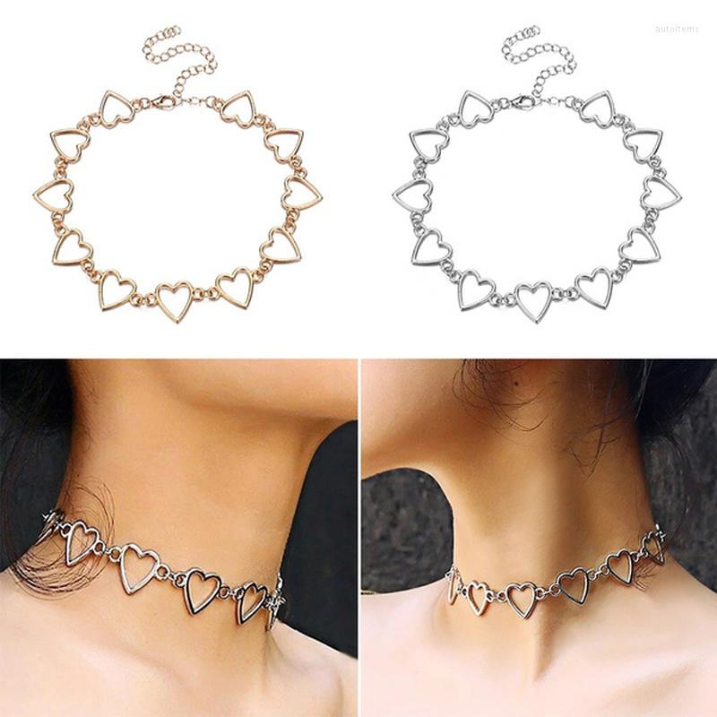 Choker 2022 Gothic Metal Hollow Connecting Heart Neck Chain Collar Necklace Women Egirl Cosplay Aesthetic Short Jewelry
Choker 2022 Gothic Metal Hollow Connecting Heart Neck Chain Collar Necklace Women Egirl Cosplay Aesthetic Short Jewelry