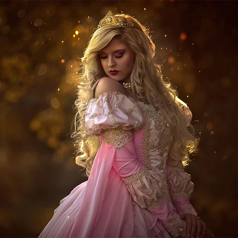 Pink Ombre Fantasy Sleeping Beauty Wedding Dress Long Sleeve Court Train 2023 Vintage Country Bride Ball Gown Gold Lace Applique Beaded Masquerade Occ