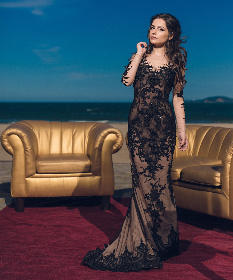 Gothic Lace Mermaid Mother of the Bride Dresses with Long Sleeves Sweep Train Champagne Lining Formal Evening Gowns
Gothic Lace Mermaid Mother of the Bride Dresses with Long Sleeves Sweep Train Champagne Lining Formal Evening Gowns