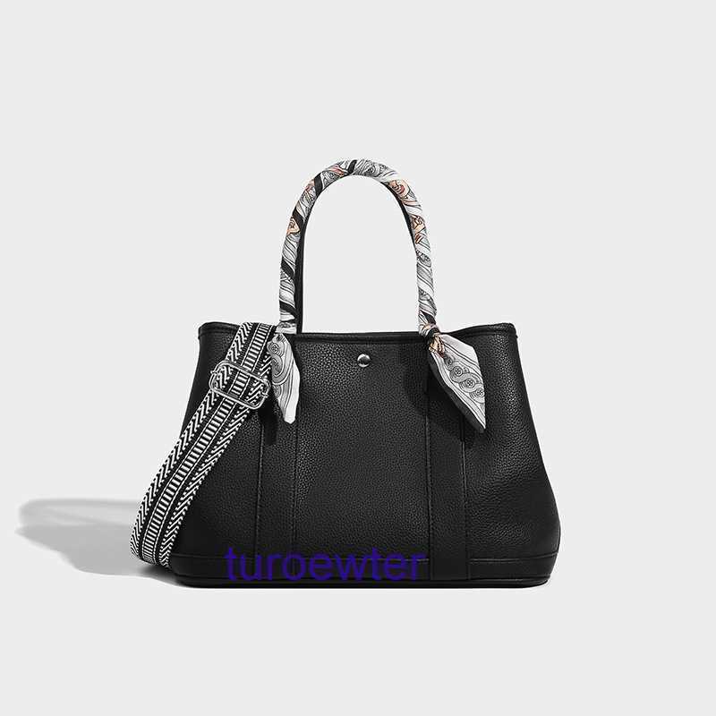 h bag Classic leather designer H ermese bag er Garden Party women Crobody Tote Hand 2022 Autumn New Simple Veratile Large Capacity Shopping Com, Not for sale do not shoot
h bag Classic leather designer H ermese bag er Garden Party women Crobody Tote Hand 2022 Autumn New Simple Veratile Large Capacity Shopping Com, Not for sale do not shoot