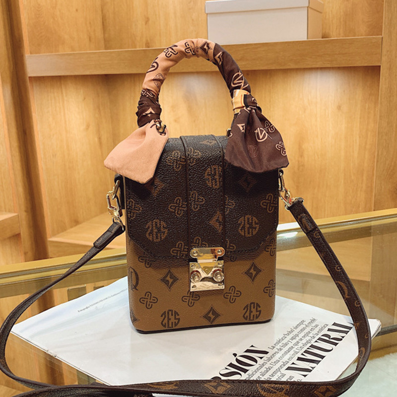 Evening Bags Vintage PU Leather Luxury Shoulder Crossbody For Women Women's Designer Small Flap Handbag Female Travel Printing Bag 221010, Brown
Evening Bags Vintage PU Leather Luxury Shoulder Crossbody For Women Women's Designer Small Flap Handbag Female Travel Printing Bag 221010, Brown