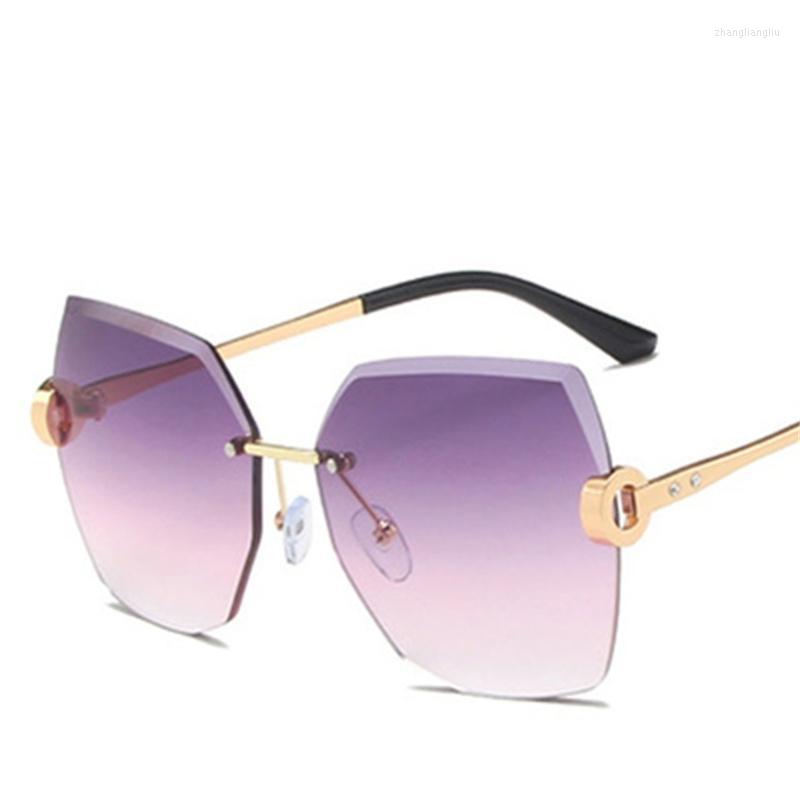 Sunglasses Women Luxury Trimming Gradient Shades Sun Glasses 2022 Ladies Vintage Framless Eyewear UV400 Fashion Gafas DeSunglasses
Sunglasses Women Luxury Trimming Gradient Shades Sun Glasses 2022 Ladies Vintage Framless Eyewear UV400 Fashion Gafas DeSunglasses