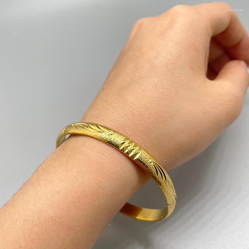 Bangle 1pcs India Dubai Fashion Ethiopia Glossy Face Bracelet For Middle East Women Gifts
Bangle 1pcs India Dubai Fashion Ethiopia Glossy Face Bracelet For Middle East Women Gifts