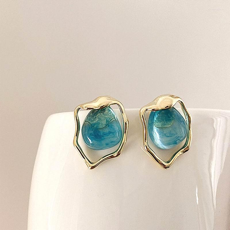 Stud Earrings Fashion Metallic Irregular Blue Resin For Women Personality Creative Pendientes Wholesale
Stud Earrings Fashion Metallic Irregular Blue Resin For Women Personality Creative Pendientes Wholesale