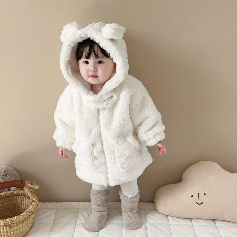 Jackets 3964E Baby Clothes Warm Coat 2022 Winter Korean Cute Hooded And Fluffy Girl's Fur Cotton Outerwear, White coat
Jackets 3964E Baby Clothes Warm Coat 2022 Winter Korean Cute Hooded And Fluffy Girl's Fur Cotton Outerwear, White coat
