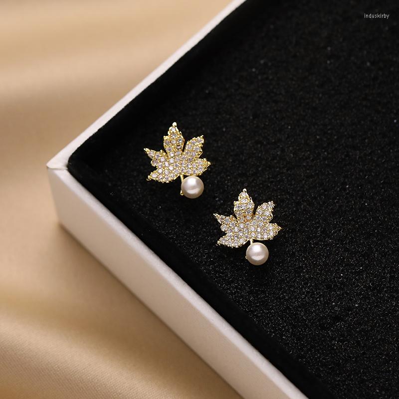 Backs Earrings High-quality Pearl Light Luxury Temperament Zircon Mosquito Coil Ear Clip Party Wedding Jewelry For Women
Backs Earrings High-quality Pearl Light Luxury Temperament Zircon Mosquito Coil Ear Clip Party Wedding Jewelry For Women