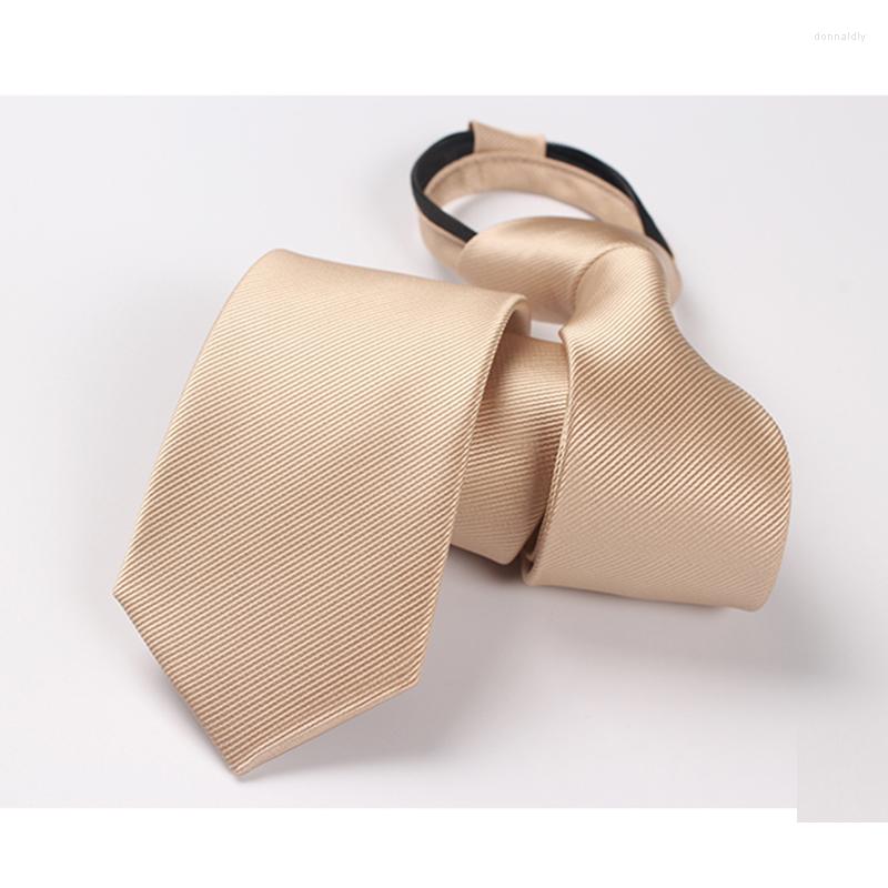 Bow Ties Solid Color 6CM Skinny Men's Tie Fashion Formal Necktie For Men Business Work Male Dress Suit Cravate
Bow Ties Solid Color 6CM Skinny Men's Tie Fashion Formal Necktie For Men Business Work Male Dress Suit Cravate