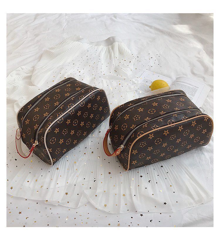 2022 Double zipper mens travelling toilet bag designer women wash large capacity cosmetic bags toiletry Pouch makeup bags 189, Double zipper - black plaid
2022 Double zipper mens travelling toilet bag designer women wash large capacity cosmetic bags toiletry Pouch makeup bags 189, Double zipper - black plaid