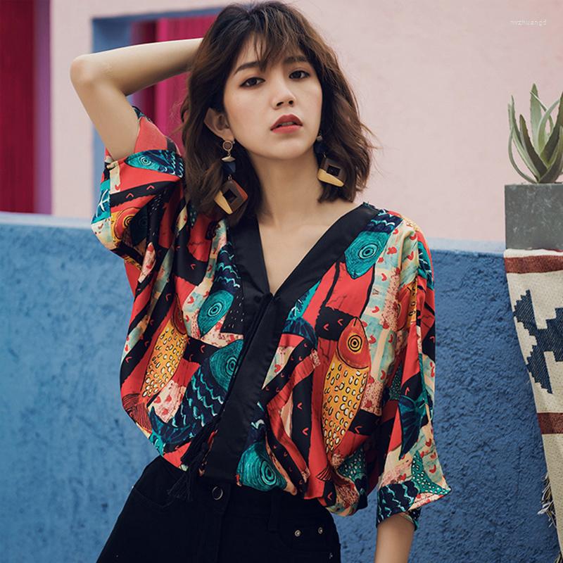 Women's Blouses Summer 2022 Fashion Loose Printed Shirt V-neck Bohemian Anti-silk Ladies Top Women's Clothing, Picture shown
Women's Blouses Summer 2022 Fashion Loose Printed Shirt V-neck Bohemian Anti-silk Ladies Top Women's Clothing, Picture shown