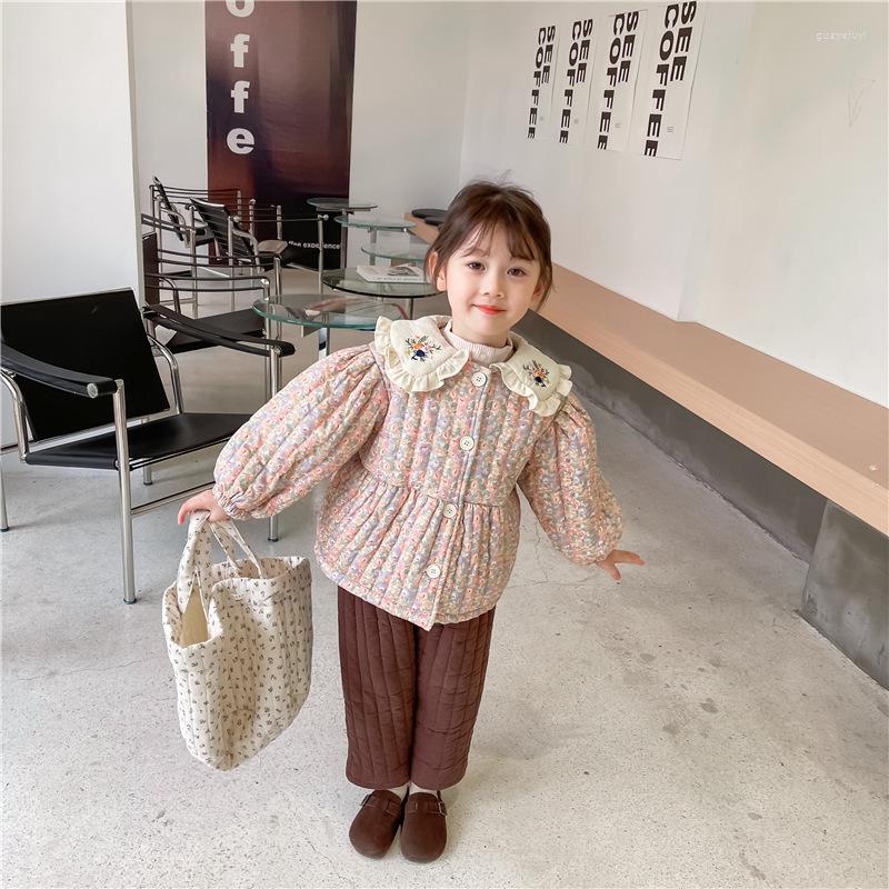 Jackets 3944D Children Coat Girls' Cotton 2022 Winter Treasure Sweet Retro Flower Embroidery Girl's Cotton-padded Jacket, Floral coat
Jackets 3944D Children Coat Girls' Cotton 2022 Winter Treasure Sweet Retro Flower Embroidery Girl's Cotton-padded Jacket, Floral coat