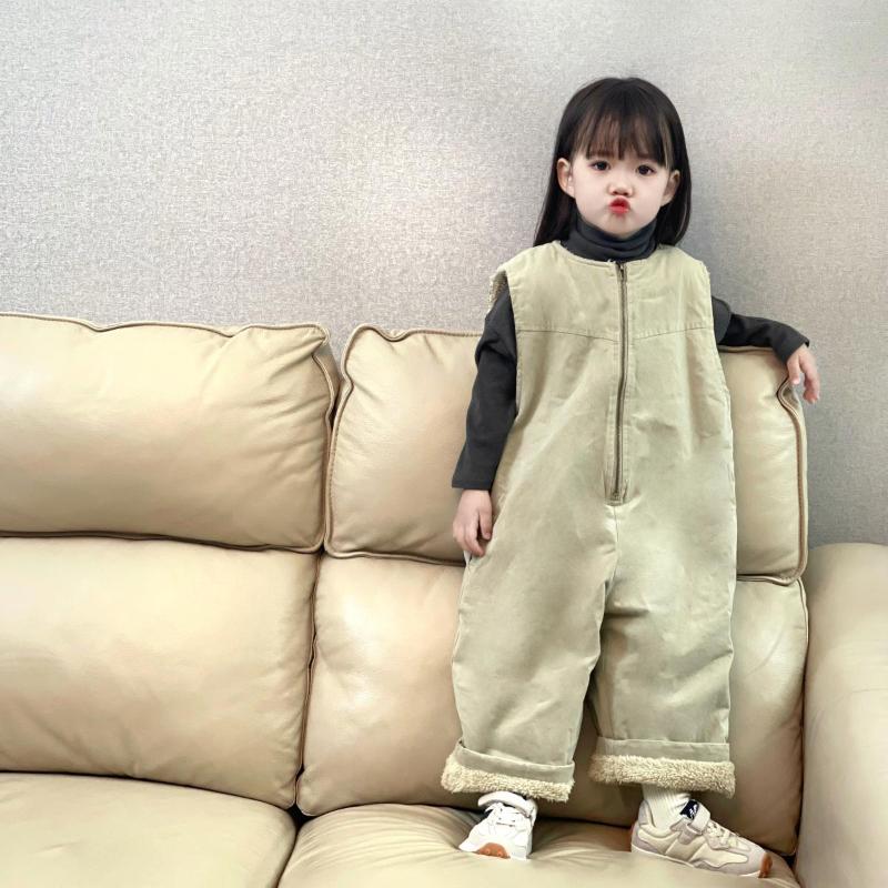 Jackets 3948E Children Jumpsuit Warm Tooling Plus Velvet 2022 Autumn And Winter Boy's Padded Climbing Clothes Girl Overall, Khaki jumpsuit
Jackets 3948E Children Jumpsuit Warm Tooling Plus Velvet 2022 Autumn And Winter Boy's Padded Climbing Clothes Girl Overall, Khaki jumpsuit