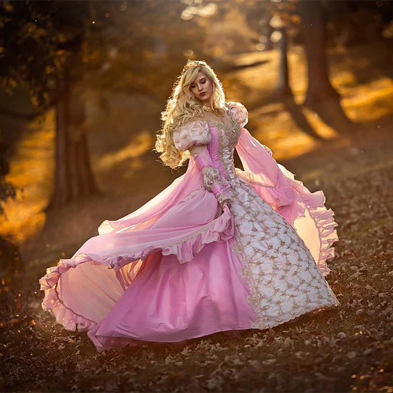 Pink Ombre Fantasy Sleeping Beauty Wedding Dress Long Sleeve Court Train 2023 Vintage Country Bride Ball Gown Gold Lace Applique Beaded Masquerade Occ
