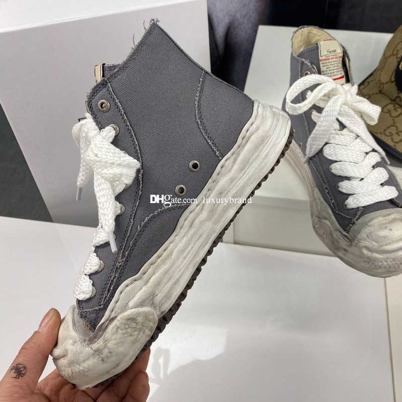 Maison Mihara Yasuhiro Original Sole High Cut Canvas Shoe for Men MiharaYasuhiro Toe Cap Skate Boot Mens Purcell Sneakers Womens Signature, 4 34-45
Maison Mihara Yasuhiro Original Sole High Cut Canvas Shoe for Men MiharaYasuhiro Toe Cap Skate Boot Mens Purcell Sneakers Womens Signature, 4 34-45
