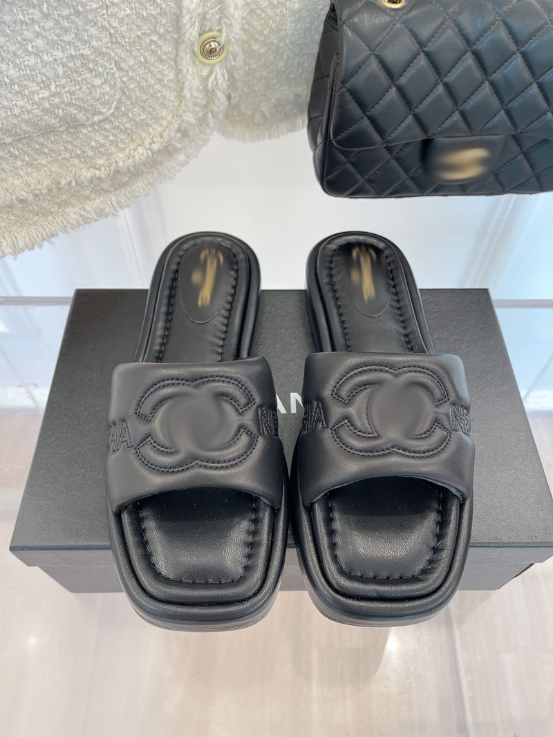 Summer beach fashion womens lazy low heeled slippers leather letter cartoon metal canvas large 35-40 -099, Picture color
Summer beach fashion womens lazy low heeled slippers leather letter cartoon metal canvas large 35-40 -099, Picture color