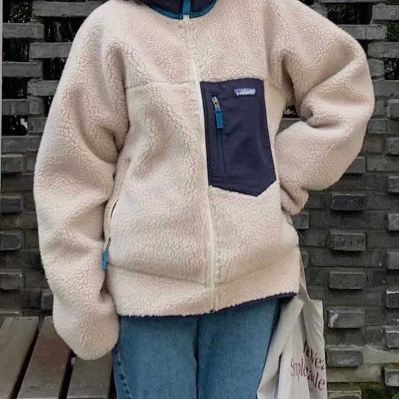 22ss pata classic sweater designer wool coat men' autumn winter stand collar zipper long sleeve top women' thickened windproof jacket, Yellow
22ss pata classic sweater designer wool coat men' autumn winter stand collar zipper long sleeve top women' thickened windproof jacket, Yellow