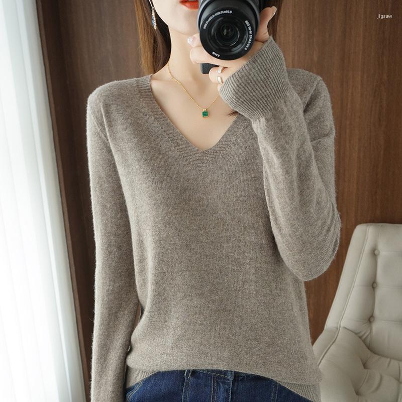 Women' Sweaters Autumn And Winter Style V-neck Sweater Women' Solid Color Warm Pullover Fashion Soft Loose Knitted, Black
Women' Sweaters Autumn And Winter Style V-neck Sweater Women' Solid Color Warm Pullover Fashion Soft Loose Knitted, Black