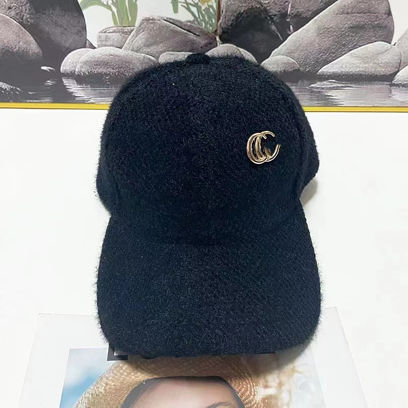 Autumn winter new letter lamb hair baseball cap female Korean ins hairs blend fashion thickened warm cap, With logo
Autumn winter new letter lamb hair baseball cap female Korean ins hairs blend fashion thickened warm cap, With logo