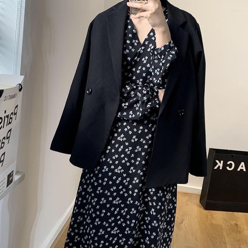 Women' Suits Spring Autumn Simple Black Blazer Women 2022 Lapel Long Sleeve Tops Office Lady Casual Wild Suit Jacket Female Loose Outwear
Women' Suits Spring Autumn Simple Black Blazer Women 2022 Lapel Long Sleeve Tops Office Lady Casual Wild Suit Jacket Female Loose Outwear