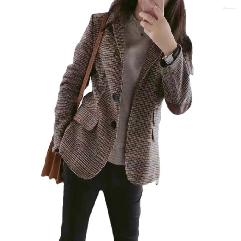 Women' Jackets Autumn And Winter 2022 Plaid Women' Wool Fashion Top Slim Short Suit Coat, Brown
Women' Jackets Autumn And Winter 2022 Plaid Women' Wool Fashion Top Slim Short Suit Coat, Brown