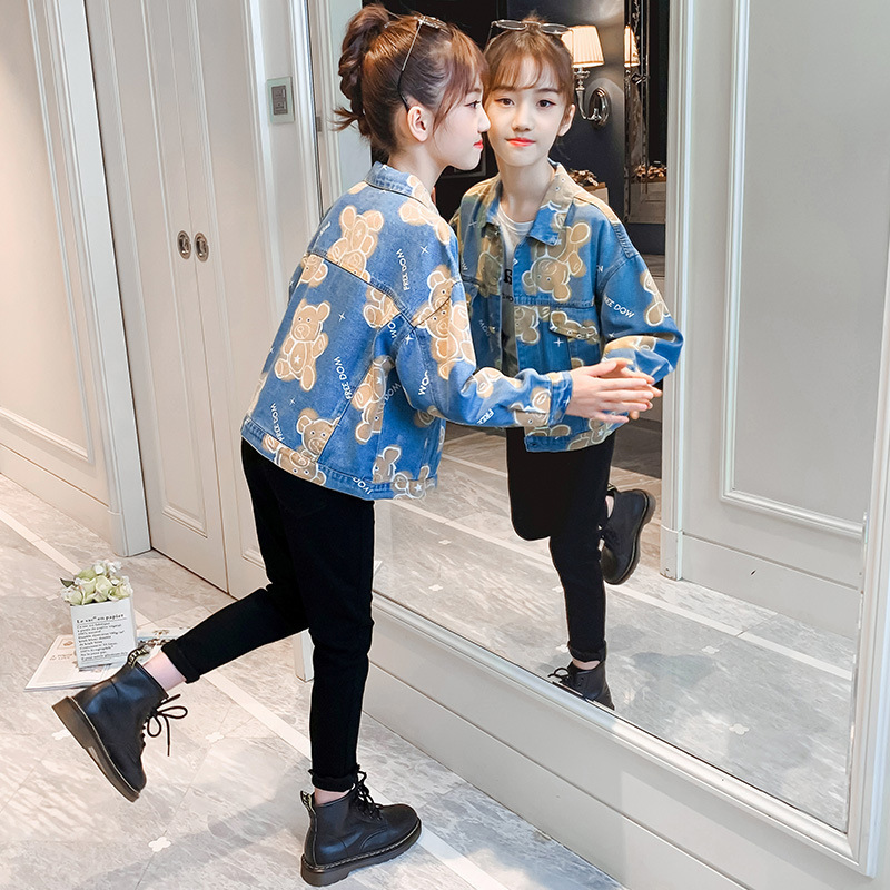 Jackets Children s Clothes Girls Denim Jacket Fashion Style Hooded Tops Little Spring and Autumn Kids Jean for 221010
