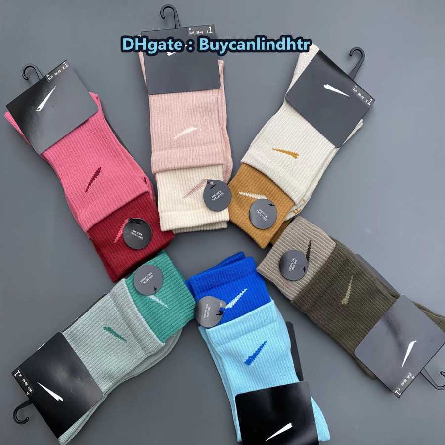 mens socks Women High Quality Cotton All-match classic Ankle Letter Breathable black and white Football basketball Sports Sock Wholesale ZRHX, 01
mens socks Women High Quality Cotton All-match classic Ankle Letter Breathable black and white Football basketball Sports Sock Wholesale ZRHX, 01