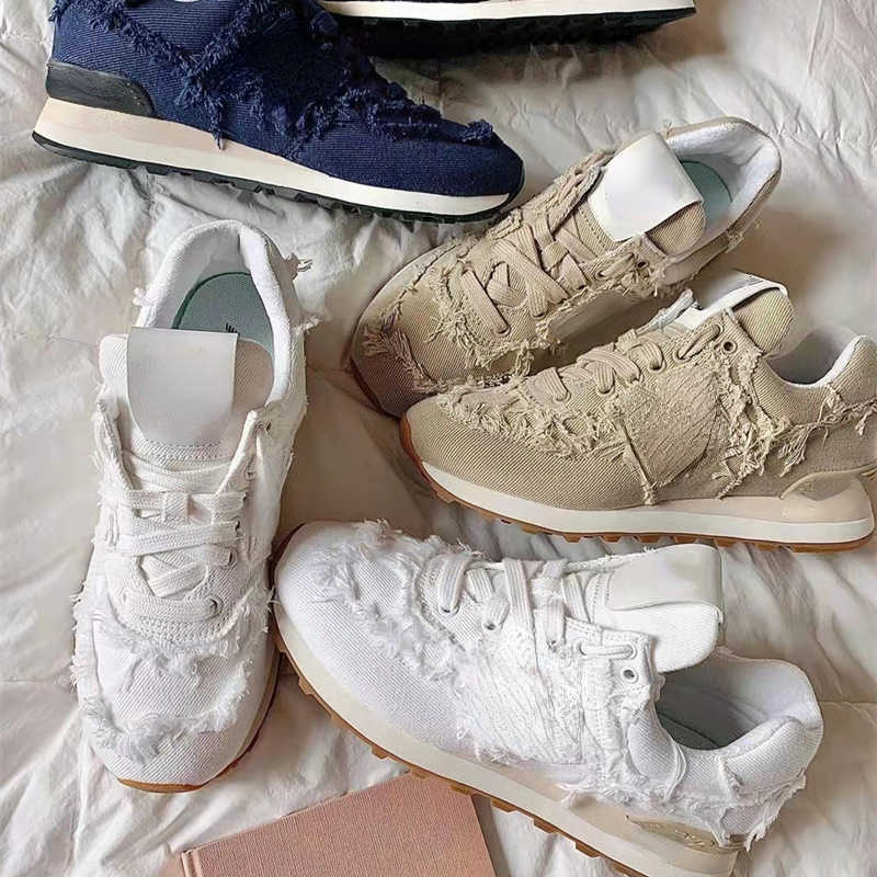 Brand Casual Shoes designer design white sports shoes 2022 summer new letter canvas breathable small, Blue
Brand Casual Shoes designer design white sports shoes 2022 summer new letter canvas breathable small, Blue