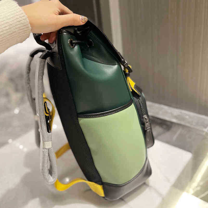 Backpack Style BagsTotes Designer Backpacks Men Backpack Laptop Women Shopping Bags Purse Big Capacity Handbag Student Schoolbag Travel Bag
Backpack Style BagsTotes Designer Backpacks Men Backpack Laptop Women Shopping Bags Purse Big Capacity Handbag Student Schoolbag Travel Bag