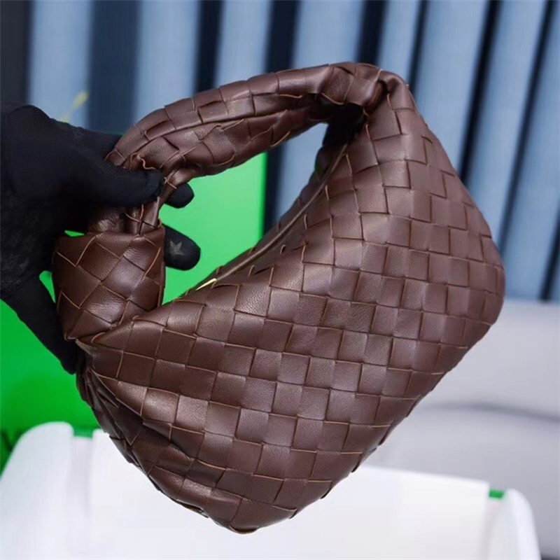 Evening Bags Ladies handbags fashion classic handwoven ladies knotted armpit round Hobo arc hightexture casual handbag 221010, Apple green
Evening Bags Ladies handbags fashion classic handwoven ladies knotted armpit round Hobo arc hightexture casual handbag 221010, Apple green