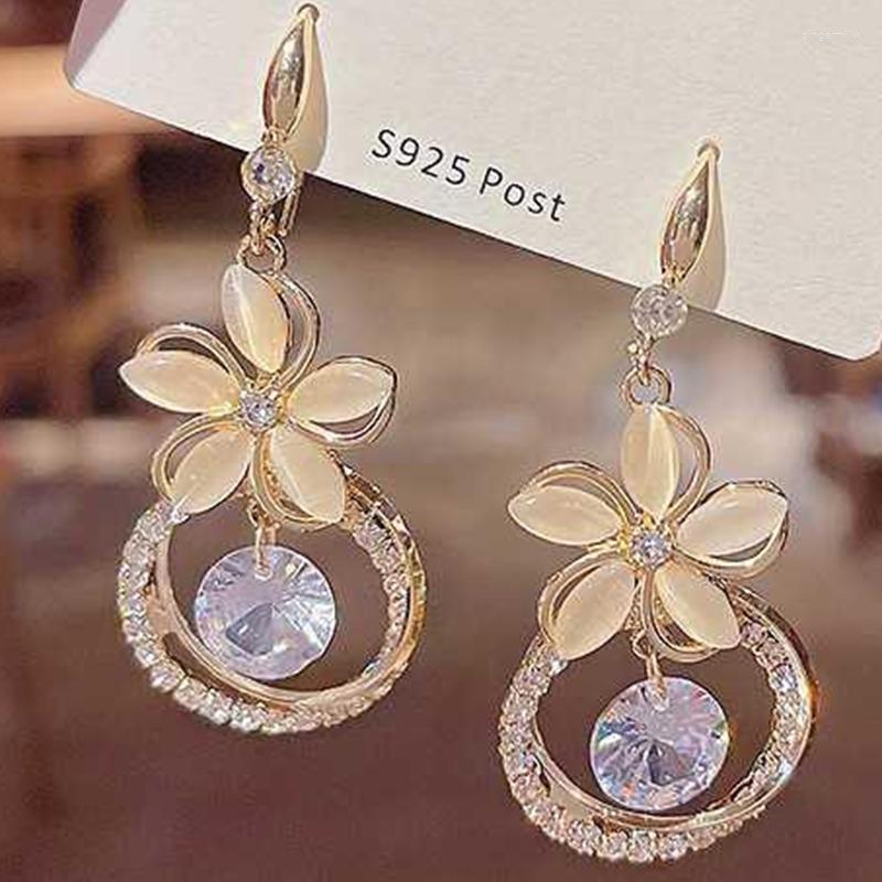 Dangle Earrings Shiny Round Crystal Zircon Flower Pendant For Women Opal Floral Long Earring Exquisite Gold Ear Hook Jewelry
Dangle Earrings Shiny Round Crystal Zircon Flower Pendant For Women Opal Floral Long Earring Exquisite Gold Ear Hook Jewelry